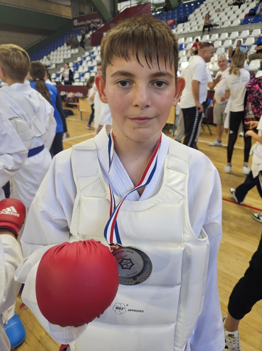 Vodički karataši na međunarodnom turniru osvojili 35 medalja