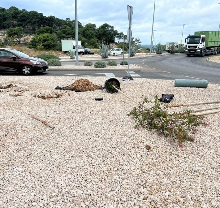 Zeleni grad uređuje kružni tok na Meterizama: Postavljen sustav navodnjavanja