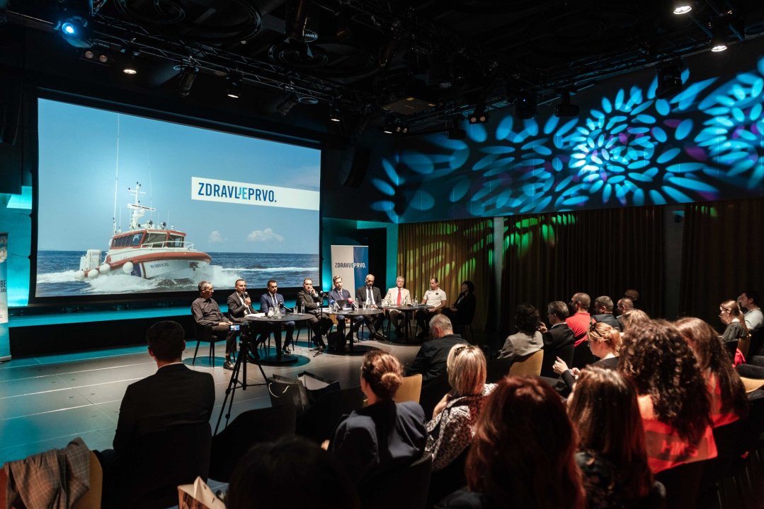 Šibenik dobio brodicu za hitnu pomoć koja plovi i u najekstremnijim vremenskim uvjetima