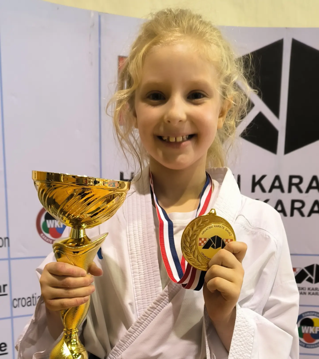 Članovi KK Šibenik 1066 Gabrijela i Roko Županović, te Bruna Gulam prvaci su Hrvatske u karateu