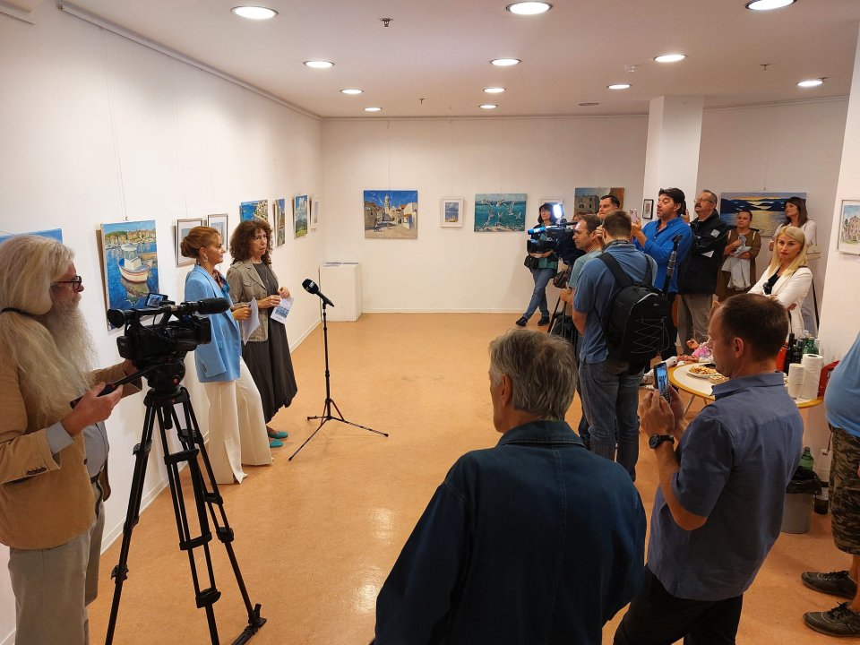 U knjižnici otvorena izložba mlade ukrajinske umjetnice