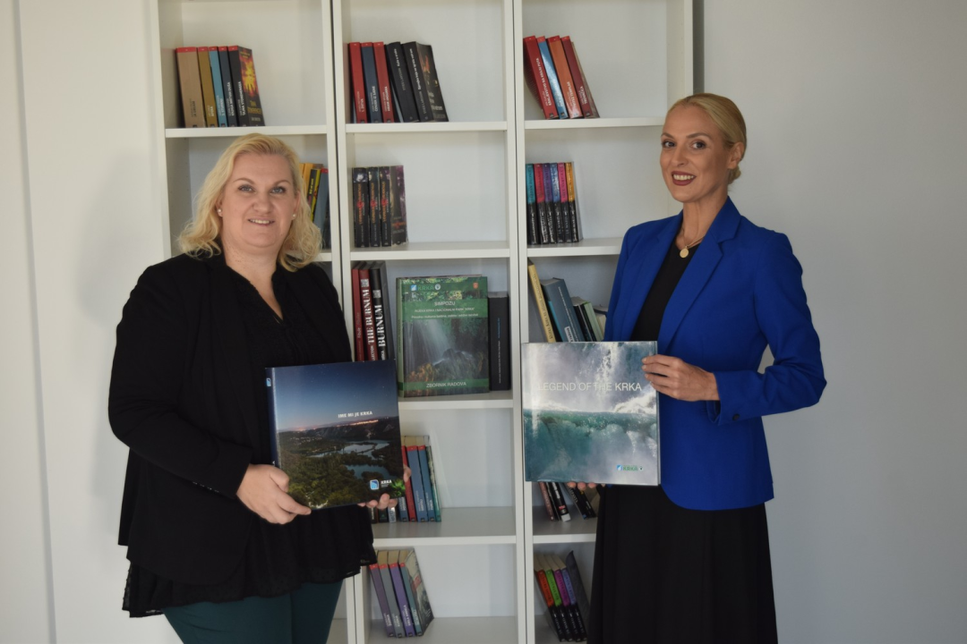 Nacionalni park 'Krka' darovao knjige knjižnici u Studentskom domu Palacin   