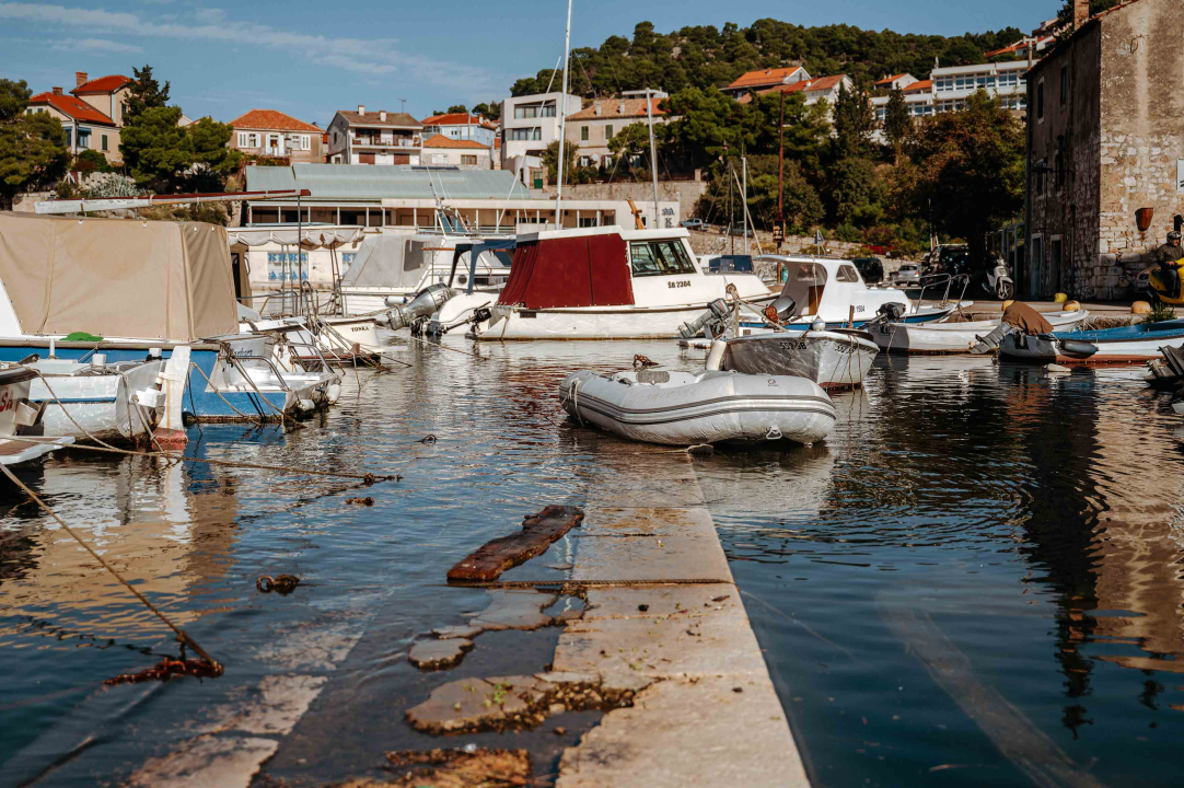 Dolac i Banj nakon juga izgledaju kao albanske plaže kojima smo se ljetos rugali!