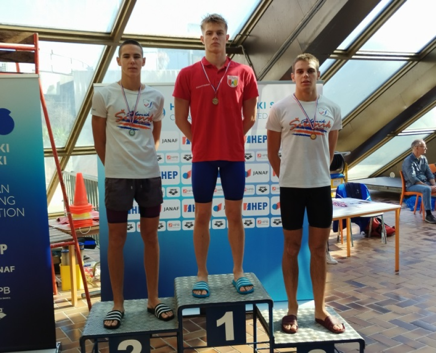 Mladi plivači Šibenika na tri mitinga došli do ukupno 11 medalja