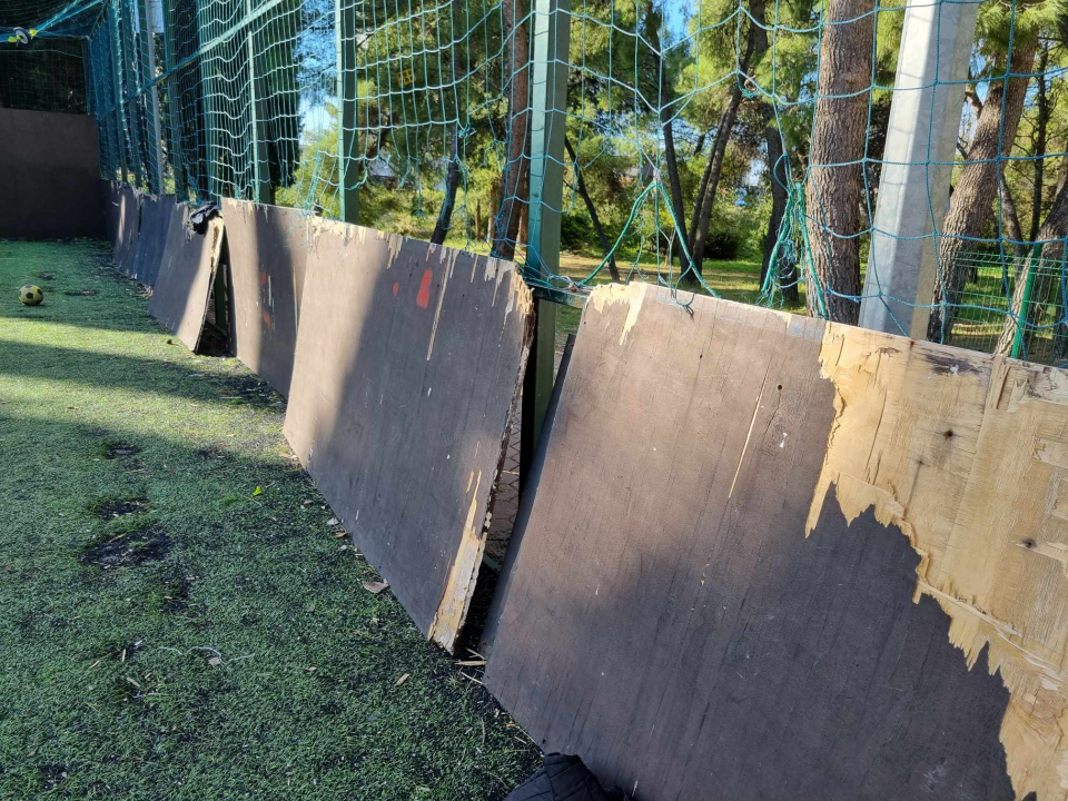 Obnova zvana čežnja: Nogometno igralište u Rasadniku se i dalje raspada