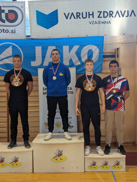 Dobri rezultati za šibenske hrvače prošlog vikenda: Stariji četvrti, mlađi osvojili četiri bronce