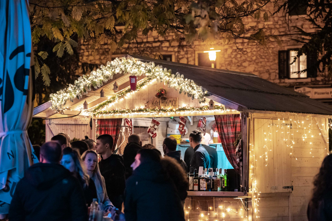 Gina &amp; The Gee Gee's rasplesali publiku na šibenskoj Adventuri  