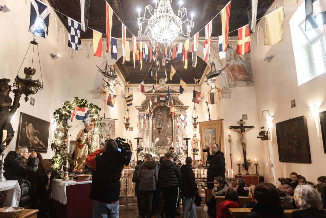 Blagdan sv. Nikole biskupa tradicionalno se slavi u svečevoj crkvi u Šibeniku
