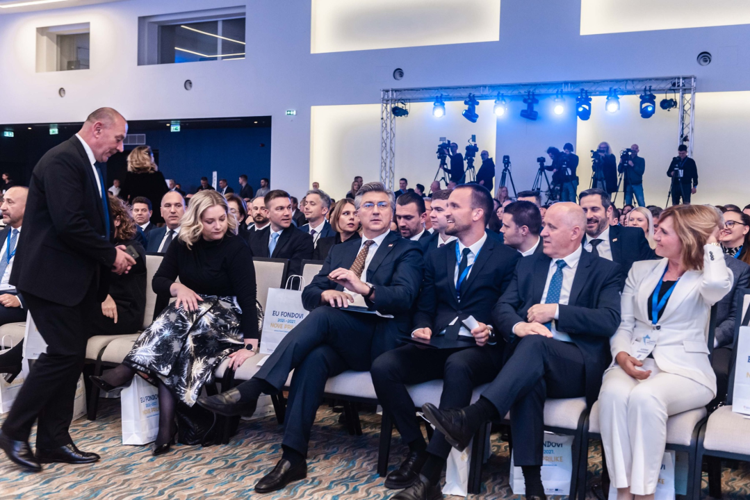 Premijer Plenković posjetio Šibenik: Sastao se s gradonačelnikom Burićem i sudjelovao na svečanosti u Solarisu 