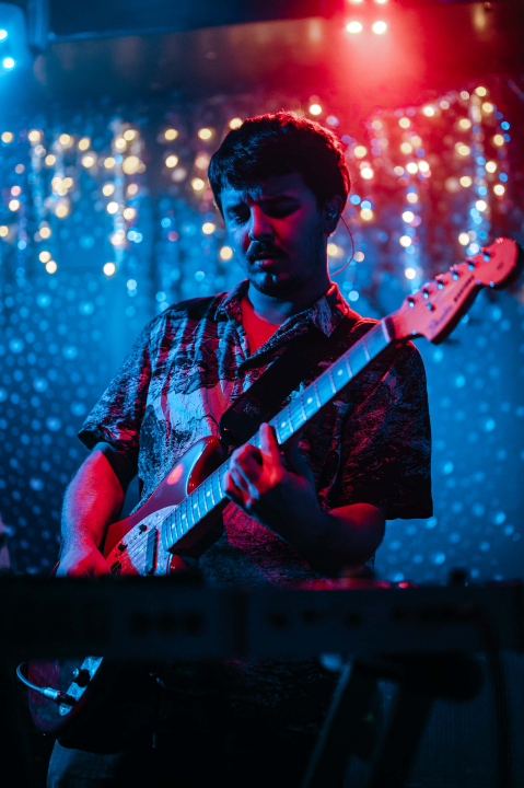 Svemirko sletio u Azimut i synth-pop hitovima rasplesao krcat podij