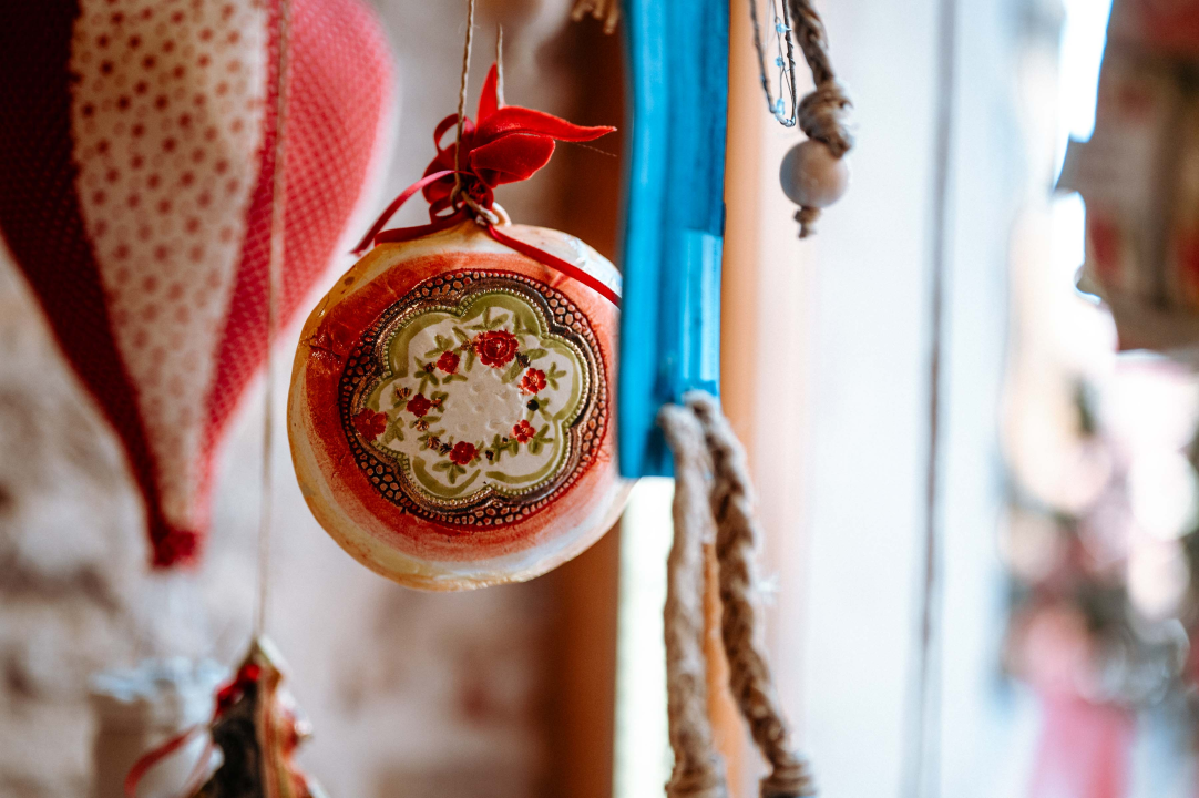 U Galeriji Juraj Dalmatinac potražite predivne unikatne poklone i umjetnine po odličnim cijenama 