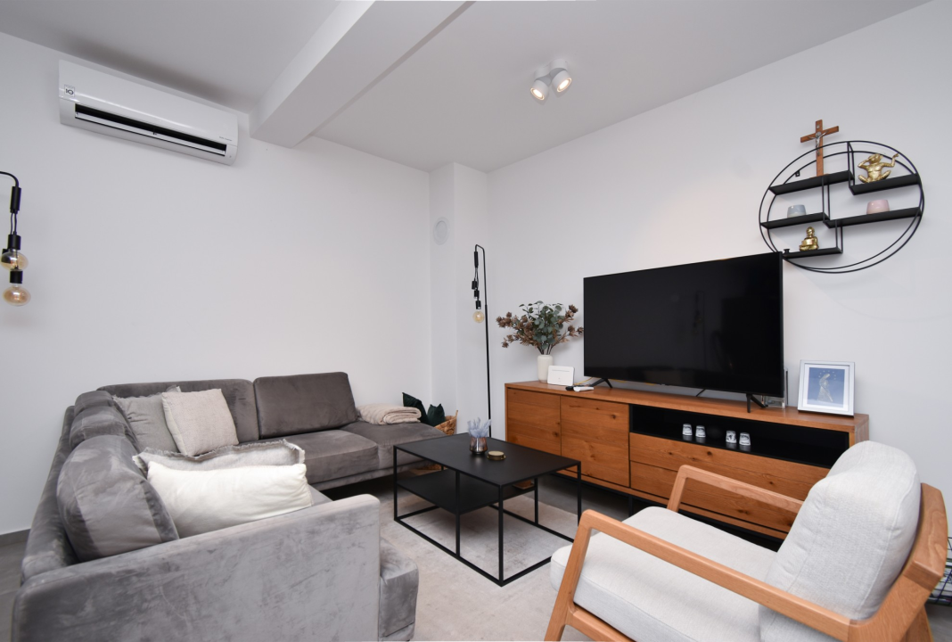 Naručite se na tretman trajne šminke kod Jelene Radak i uvijek izgledajte dotjerano!