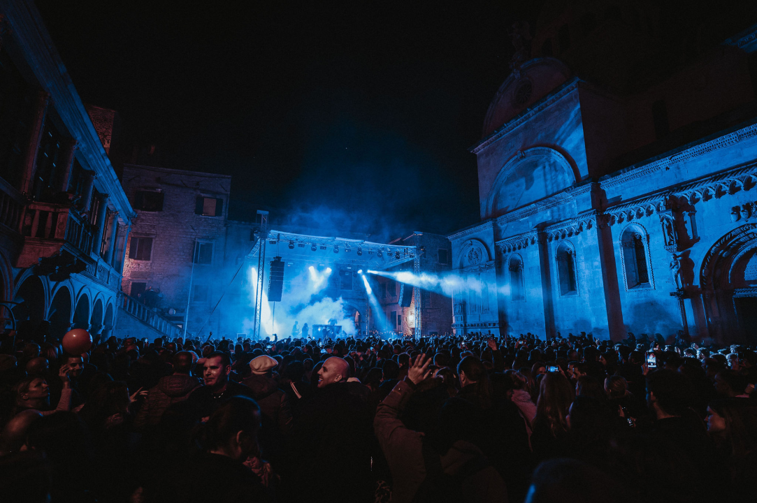  Vanserijskim koncertom Parova Stelara Šibenik uplesao u novogodišnji vikend!  