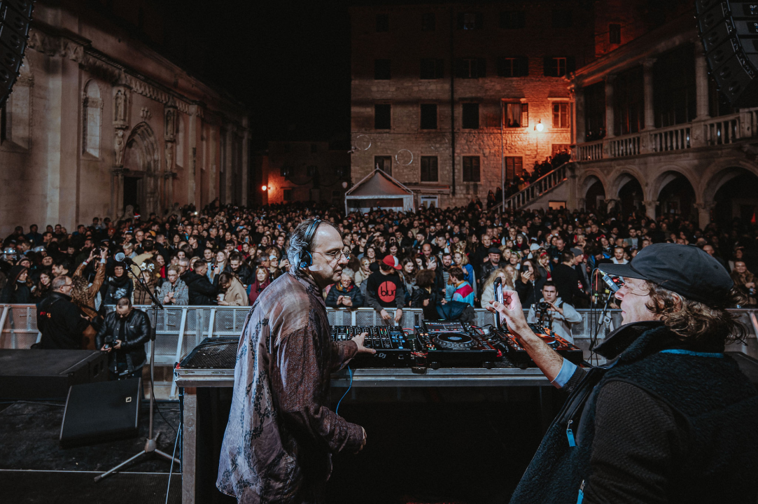 Stereo MC's uveo Šibenčane u 2024. godinu