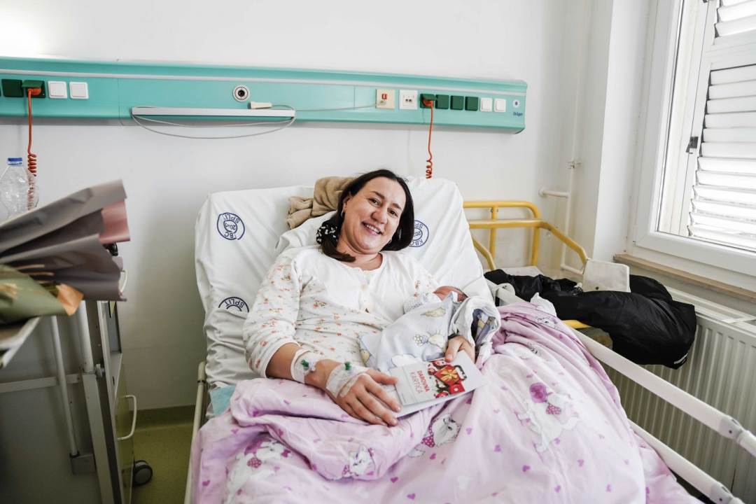 Andrej je prva beba rođena u Šibeniku ove godine, njega i mamu Šinkicu posjetili političari