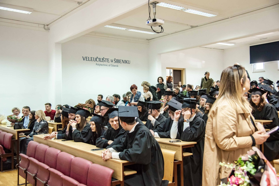 Promovirani magistri menadžmenta i javne uprave na Veleučilištu u Šibeniku