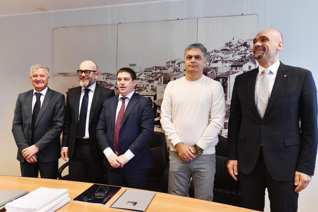 Potpisan ugovor za rotore kod Dalmarea na magistrali: 'Jednu turističku sezonu moramo žrtvovati zbog važnosti projekta' 