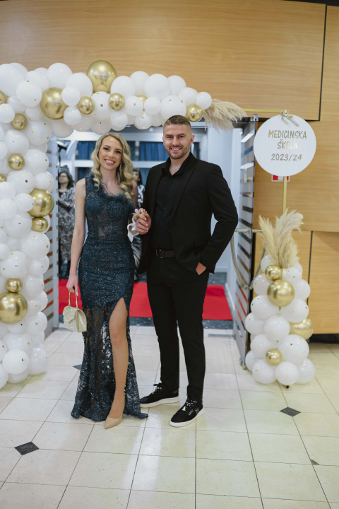 Učenici Medicinske škole Šibenik u večeri koju će pamtiti do kraja života (1. dio)