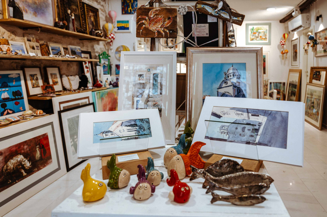 U Galeriji Juraj Dalmatinac potražite odjeću koju nosi i Elvisova supruga Priscilla