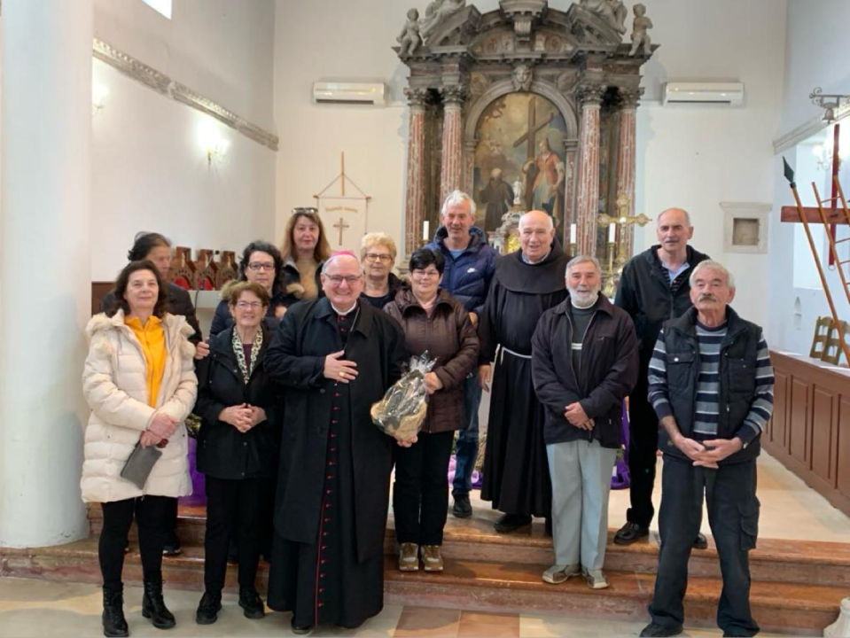 Biskup Rogić obišao župu Krapanj-Brodarica