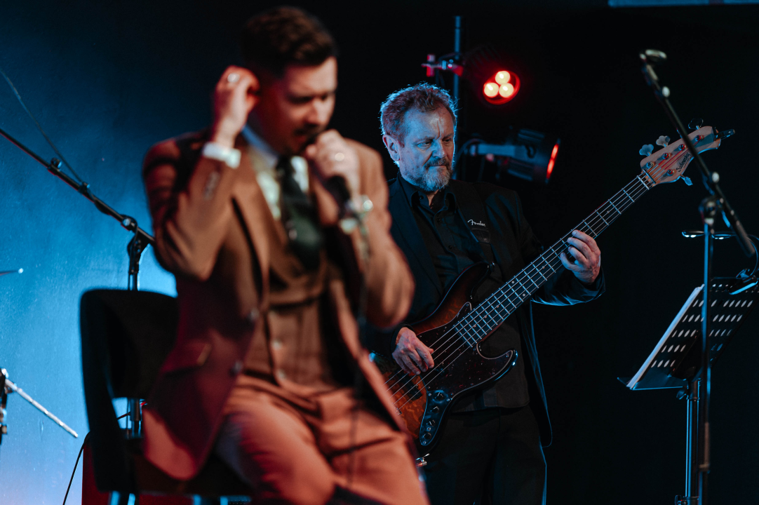 Marko Tolja za Dan žena rasplesao punu Kuću umjetnosti: ‘Arsen me nazvao pseudo-jazzerom’