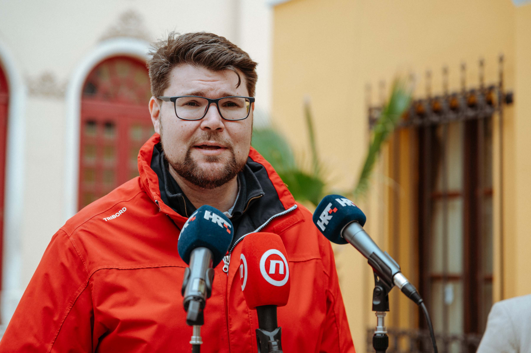 Restović i Grbin: 'Jučer je bio 234. put da HDZ obećava brzu cestu Knin-Drniš-Šibenik'