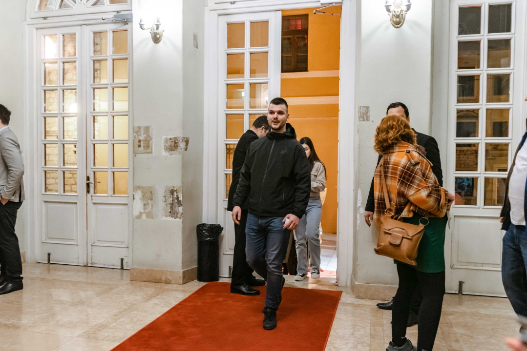 Pogledajte tko je sve bio na premijeri predstave 'Antigona'