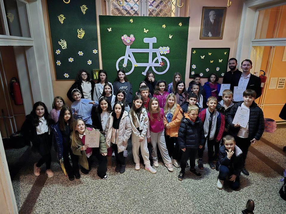 Zbor 'Zdravo maleni' na međunarodnom natjecanju osvojio tri nagrade