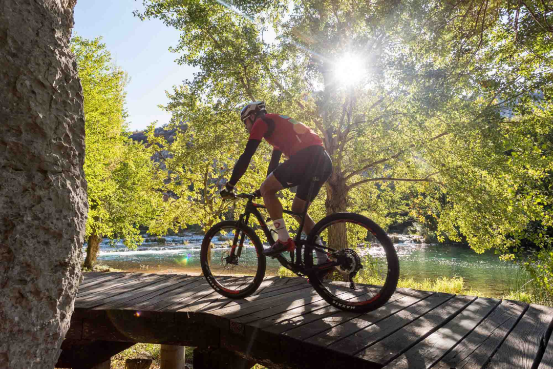 Istražite Nacionalni park „Krka“ pješice i na biciklu!