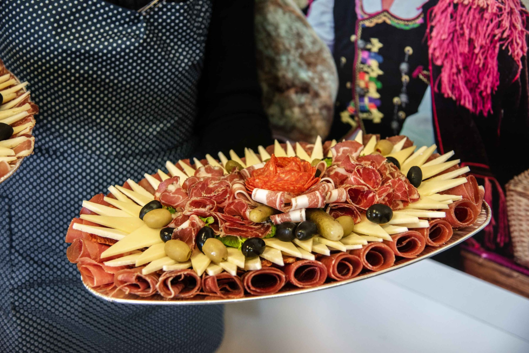 Hit u Delikatesama Petrović su suhomesnate plate: Za njih je zaslužna Slavonka Ljiljana  