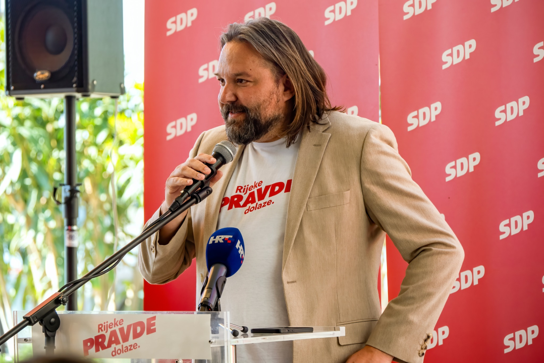 Rijeke pravde u Šibeniku: 'U srijedu HDZ šaljemo daleko od naših novaca, daleko od krađe. Ne trebaju Hrvatskoj ni Orban ni Vučić'