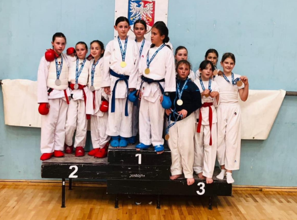 Borci KK Phoenix na natjecanju u Postojni ostvarili vrhunske rezultate 