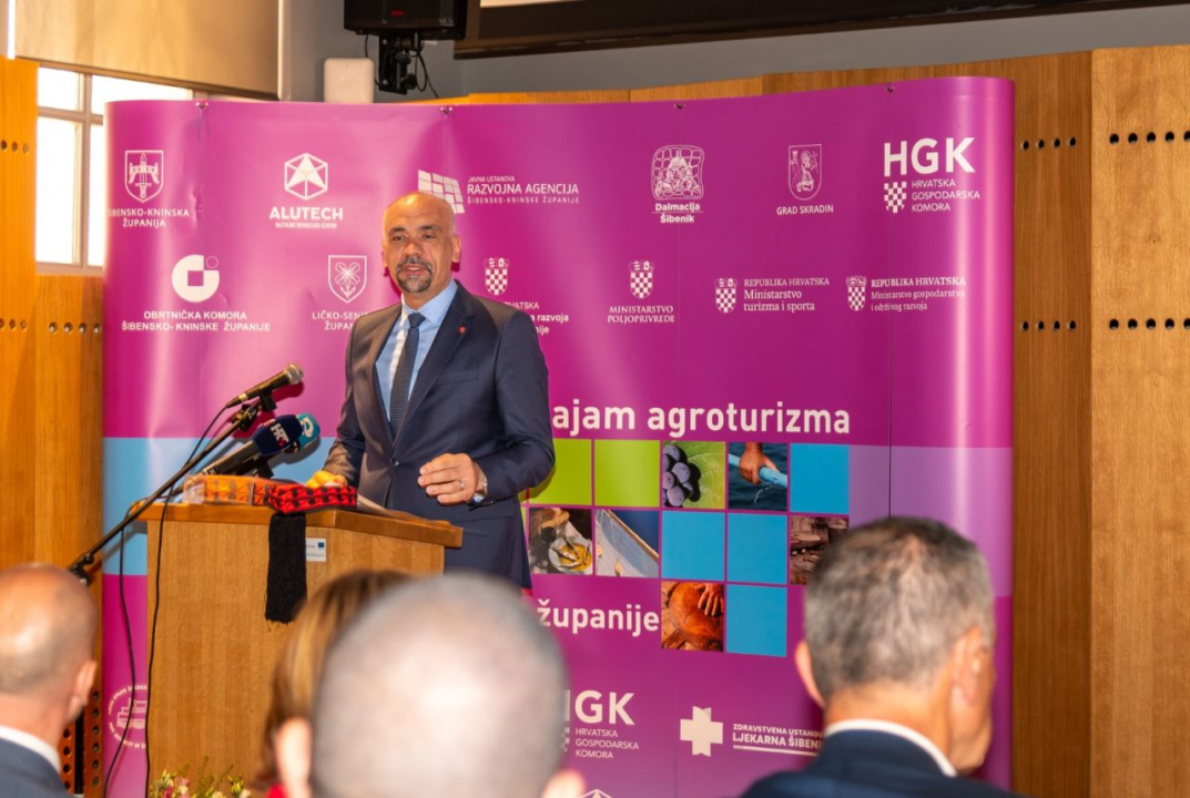 Otvoren 13. Sajam agro-turizma u Skradinu: Izlaže 140 OPG-ova i obrtnika