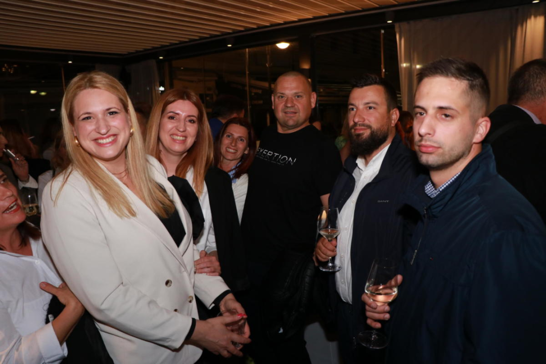 Pogledajte atmosferu s proslave:  Restoran Kamenar proslavio 50. godišnjicu neprekidnog rada! 