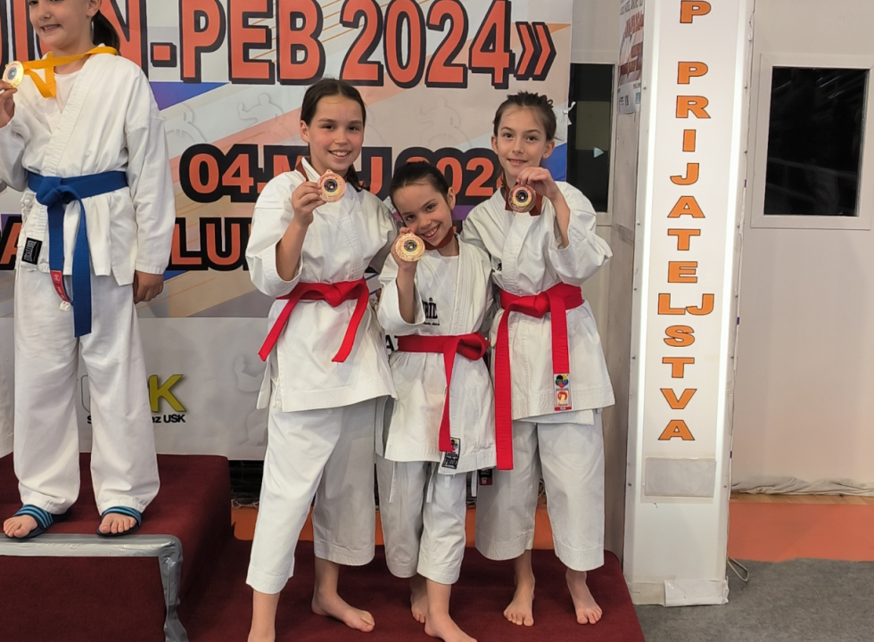 Uspješan vikend za Karate klub &quot;Šibenik&quot; u Bihaću: Vratili se kući s deset medalja