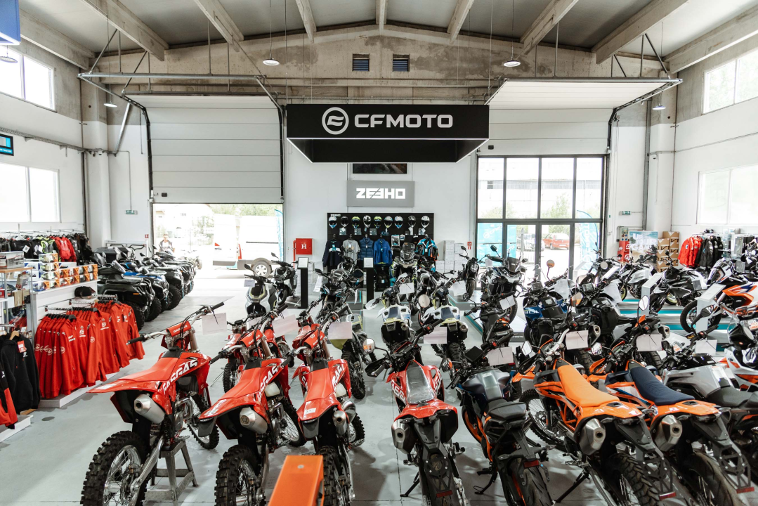 Najveći izbor motocikala i ATV vozila očekuje vas u prodajno-servisnom centru ATH Moto Šibenik! 