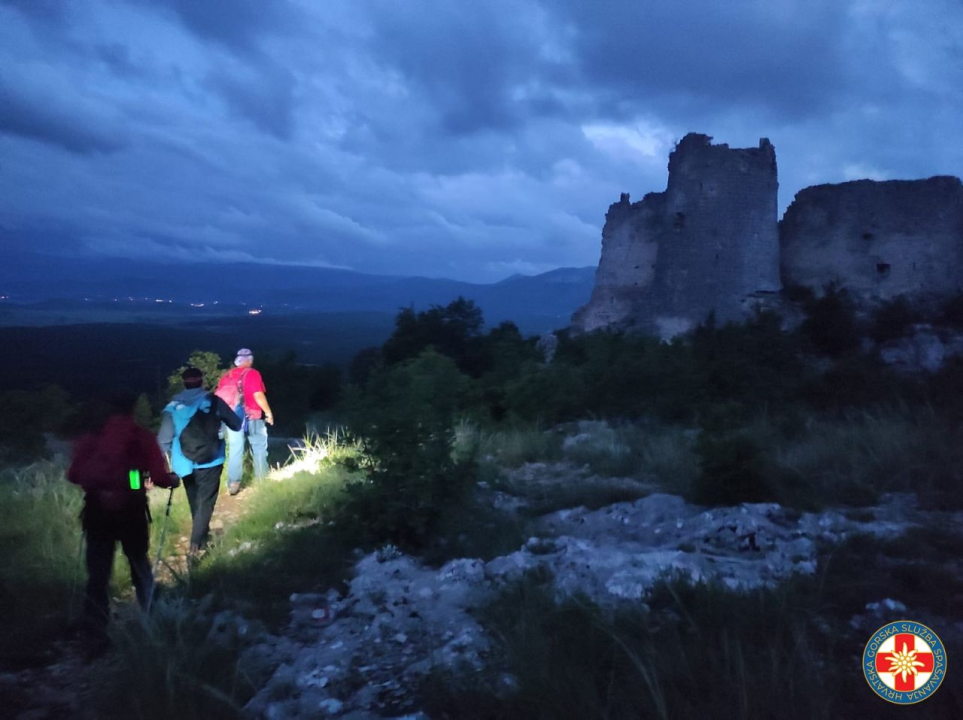 Šibenski HGSS-ovci tijekom noći spašavali njemačkog turista s Dinare