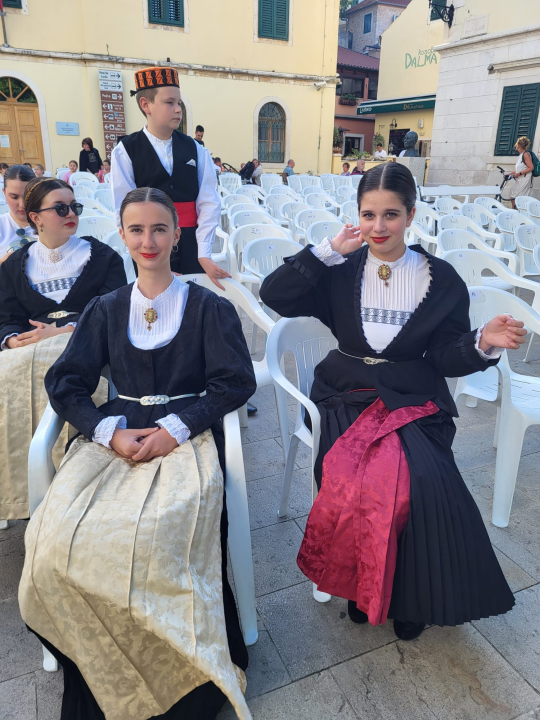 Smotra dječjeg folklora u Skradinu okupila djecu iz 11 skupina