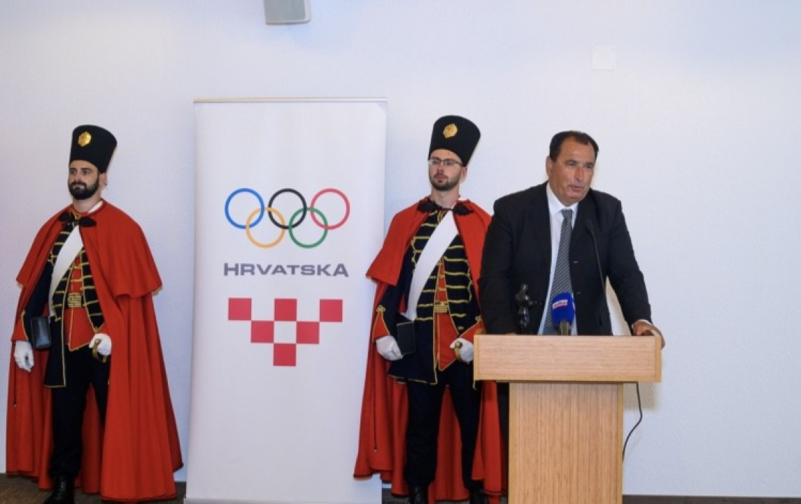 Tajniku Zajednice sportova županije i predsjedniku KK Osvit Anti Tanfari prestižna nagrada HOO-a 'Milan Neralić'