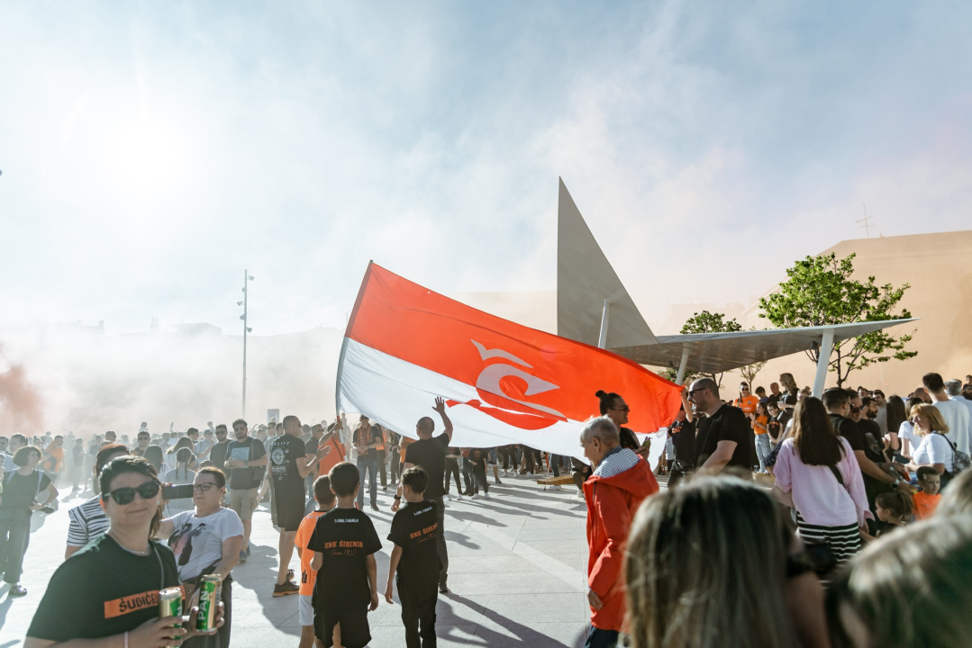 Šibenik dočekao svoje heroje u narančastom: 'Carević ostaje, sezona time završena'