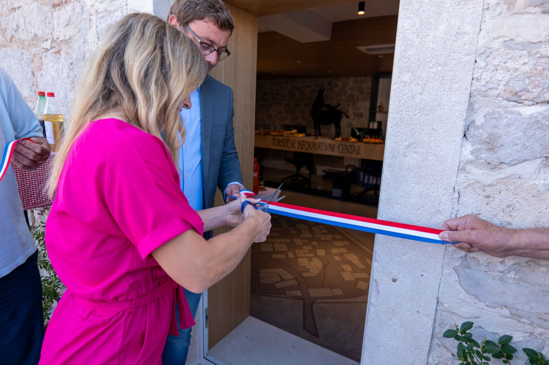 Tribunj dobio novi Turistički informativni centar: 'Napokon imamo reprezentativan prostor'