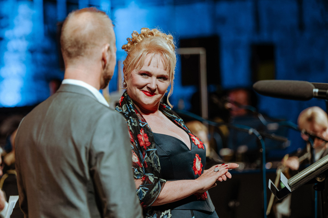 Proslava velikog jubileja: Istinski glazbeni užitak na koncertu Kola i Orkestra HV-a na tvrđavi sv. Mihovila 