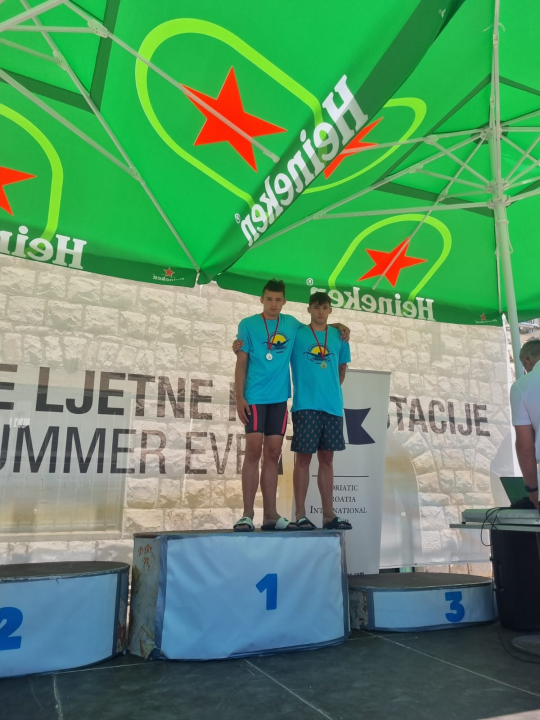 Teo Macura srebrni na prvenstvu početnika, Niko i Josip Silov odlični u tijesnoj utrci na otvorenom