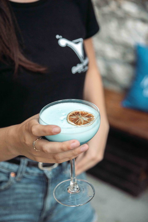 Mladi par u srcu grada otvorio posebni Ginfinity Bar!