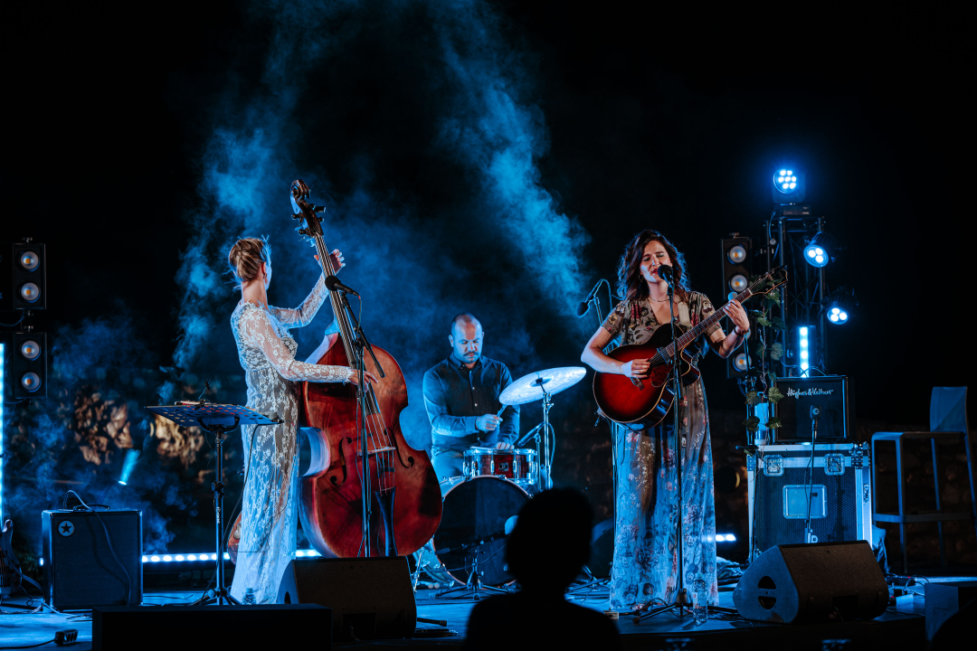 Nina Romić na Baroneu Djevojkom iz mog kraja rastjerala buru 