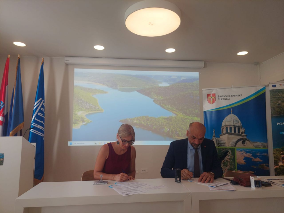 Župan Jelić potpisao ugovore vrijedne 18 tisuća eura: 'Drago mi je vidjeti lovačke i ribolovne udruge'