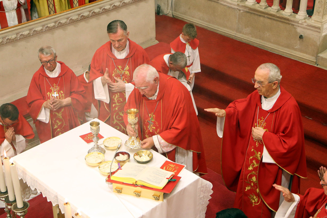 Biskup Ivas proslavio šezdesetu obljetnicu svećeništva
