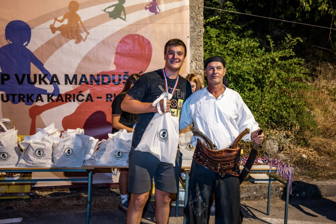 Više od 50 natjecatelja utrkivalo se na karićima kroz Rupe