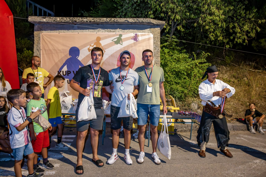 Više od 50 natjecatelja utrkivalo se na karićima kroz Rupe