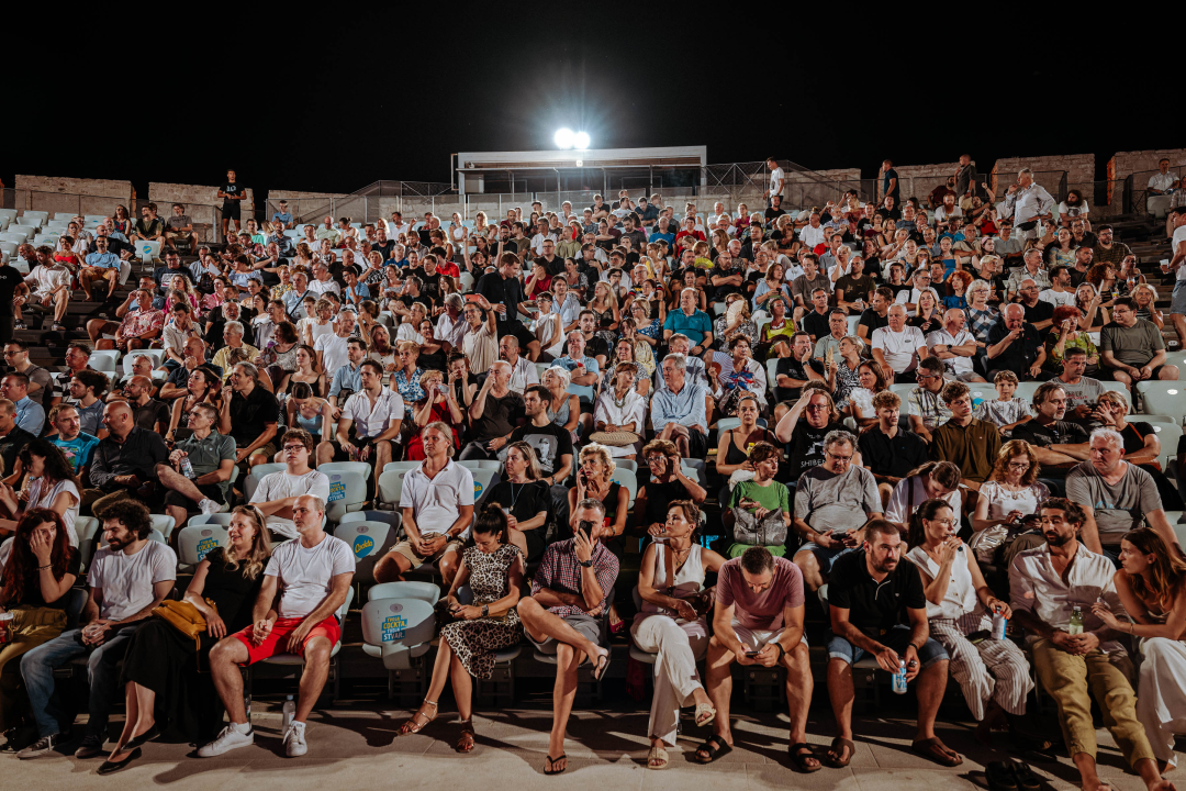 Gitaristička legenda Tommy Emmanuel na Mihovilu oduševio sviranjem tri dionice istovremeno 